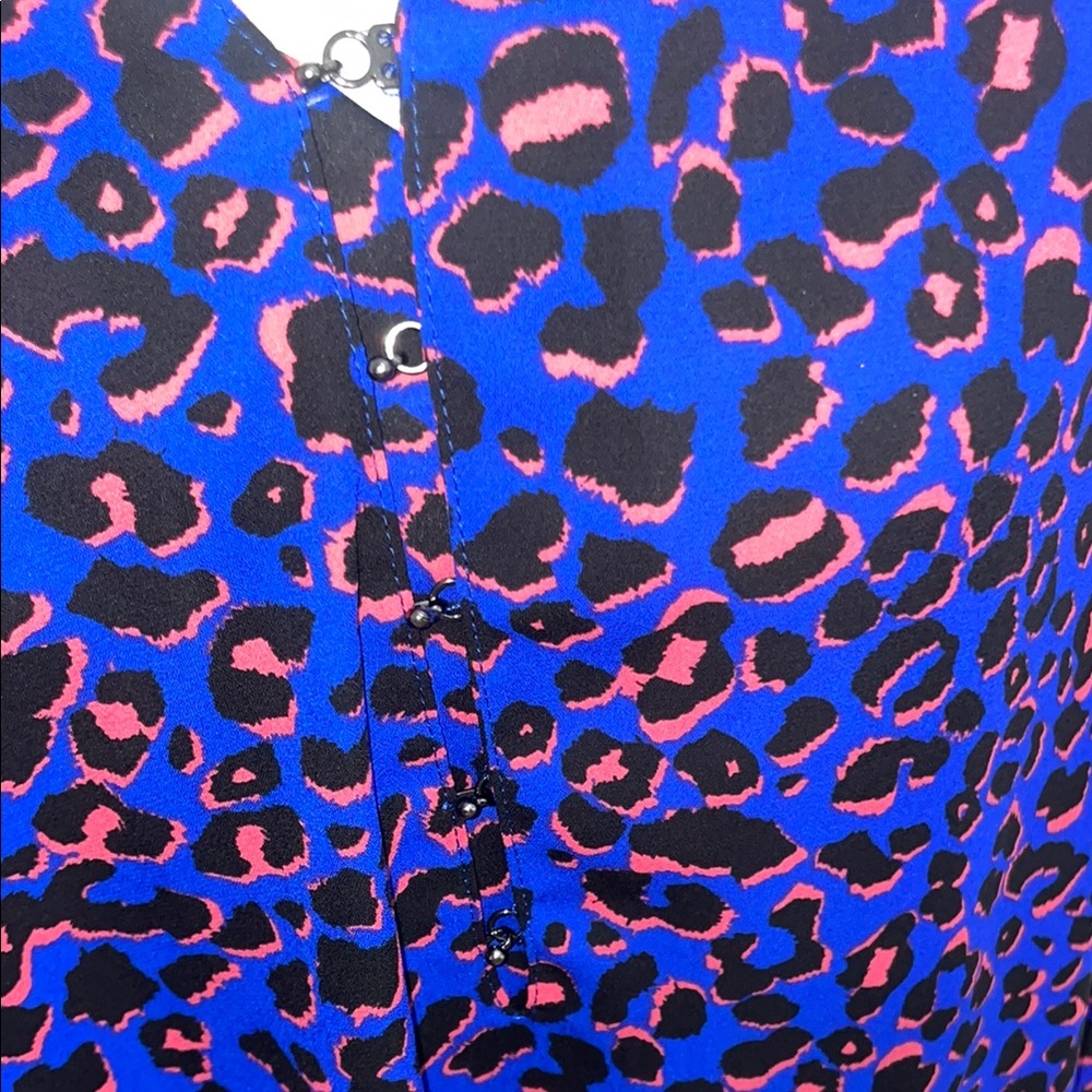 Torrid Blue and Black Relaxed Blouse with Notched Collar - Picture 3 of 4